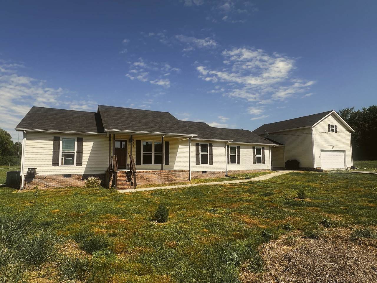 831 Philippi Rd - Photo 1