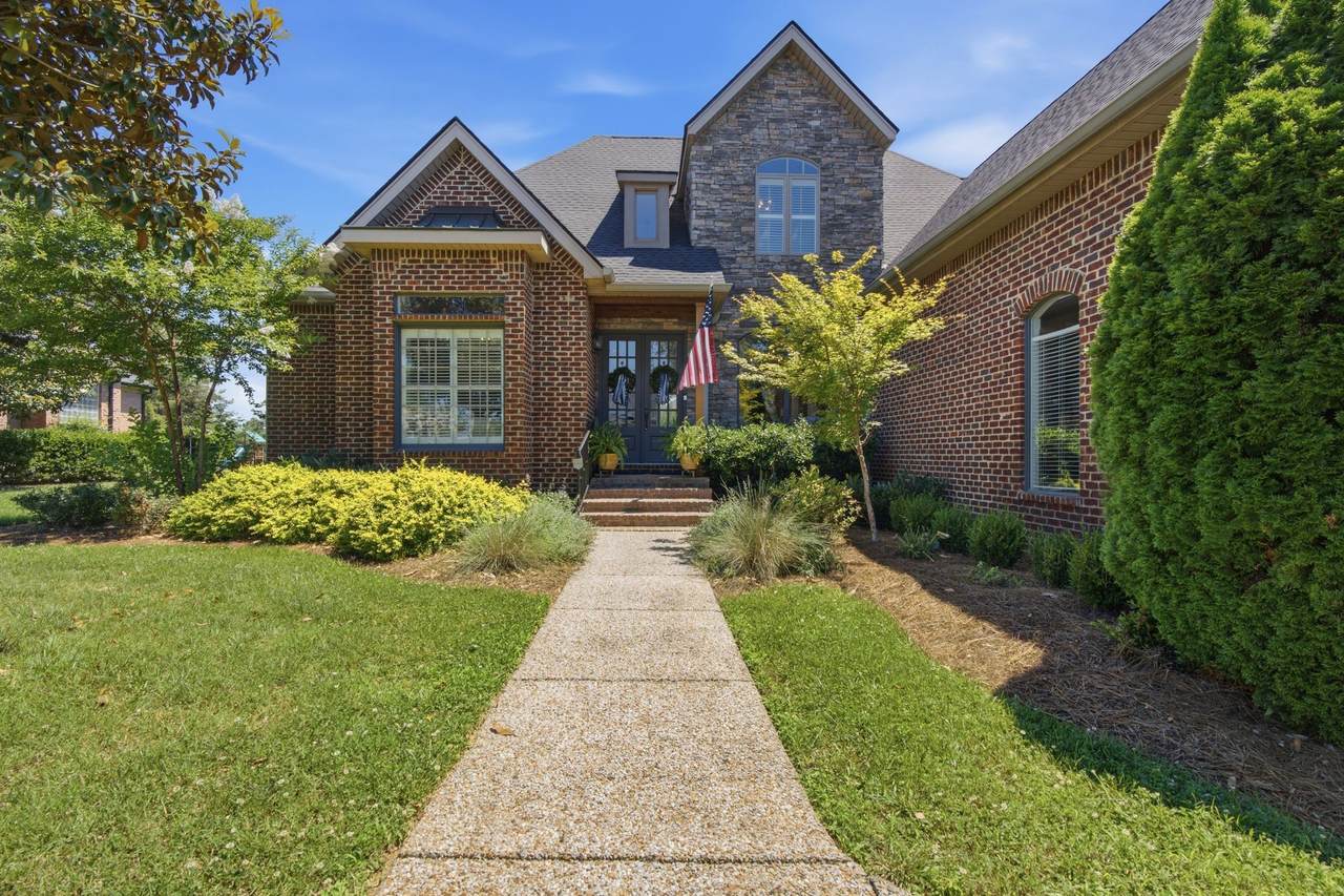 518 Ridgecrest Ln - Photo 1