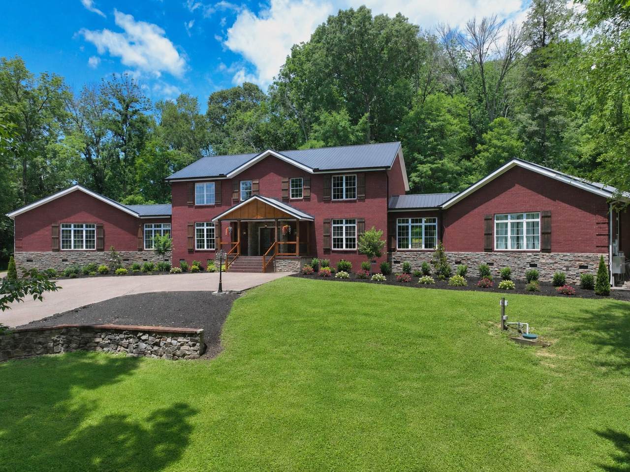 125 Happy Hollow Rd - Photo 1