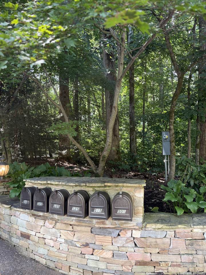https://bt-photos.global.ssl.fastly.net/nashville/1280_boomver_1_RTC3244923-1.jpg