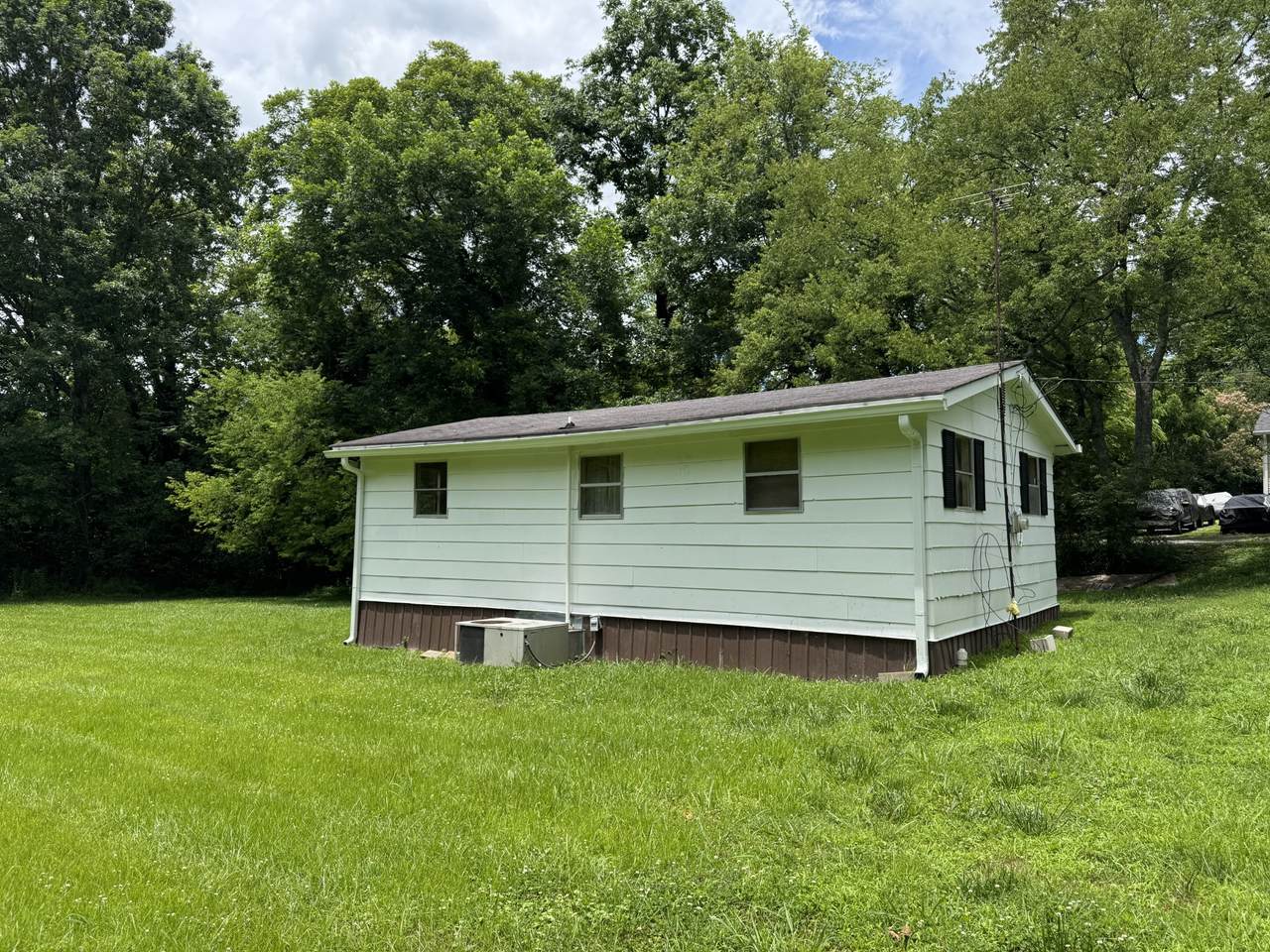 https://bt-photos.global.ssl.fastly.net/nashville/1280_boomver_1_RTC3244971-1.jpg