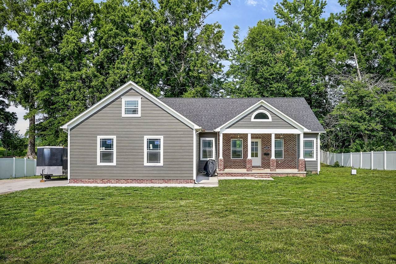 242 Grace Dr - Photo 1