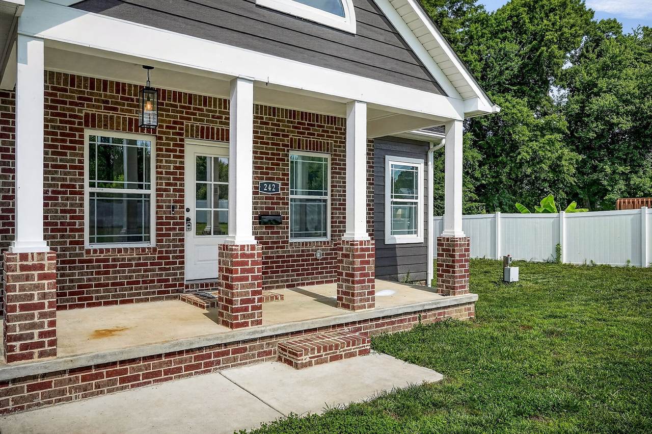 https://bt-photos.global.ssl.fastly.net/nashville/1280_boomver_1_RTC3245007-1.jpg