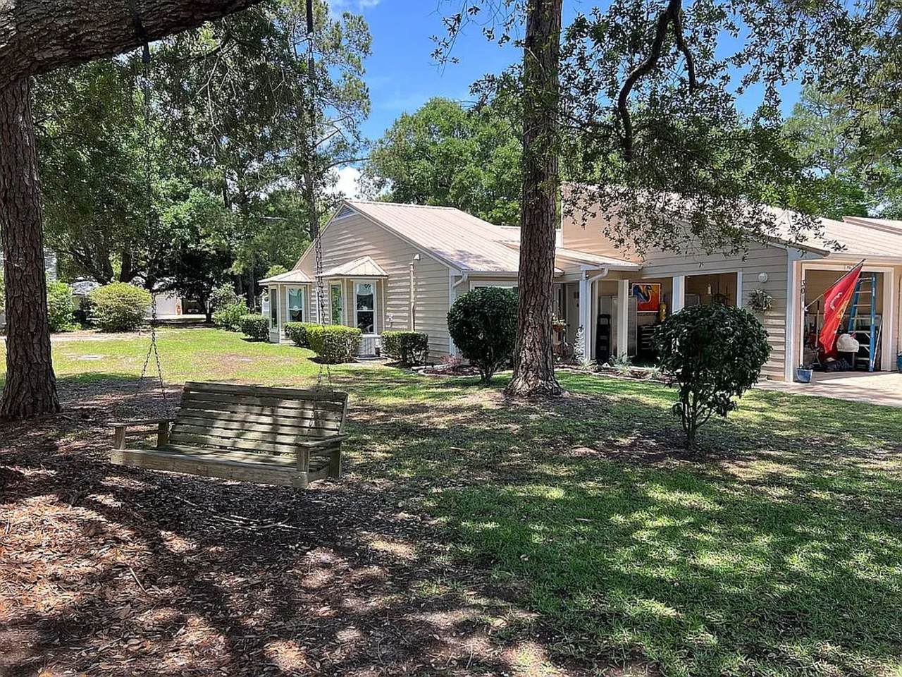1229 Hummingbird Ln - Photo 1
