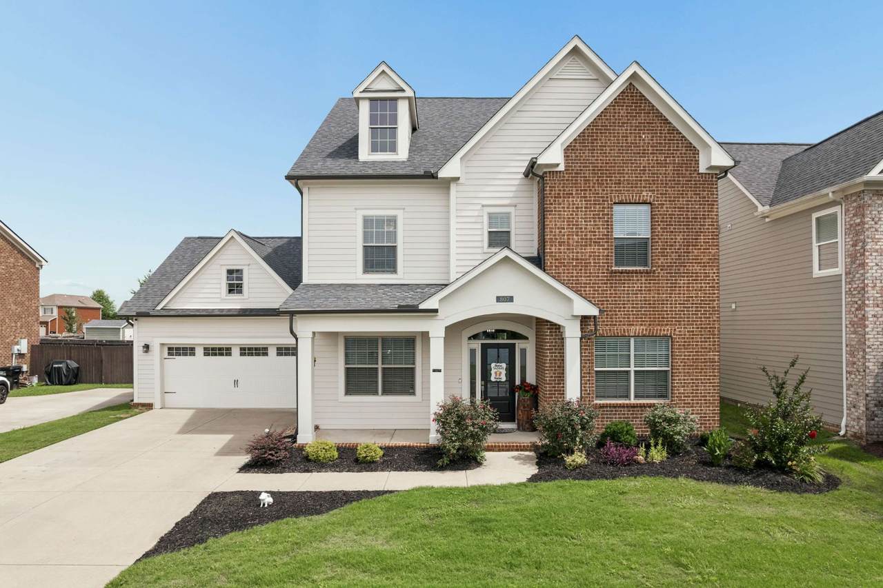 807 Sapphire Dr - Photo 1