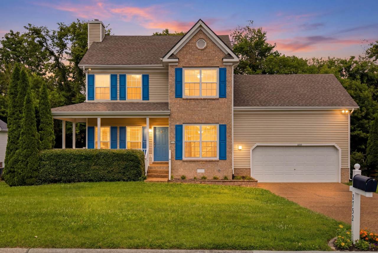 2752 Aston Woods Ln - Photo 1