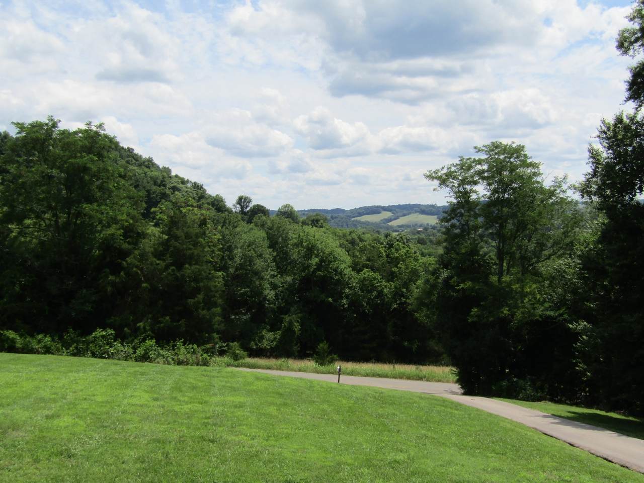 https://bt-photos.global.ssl.fastly.net/nashville/1280_boomver_1_RTC3245750-1.jpg