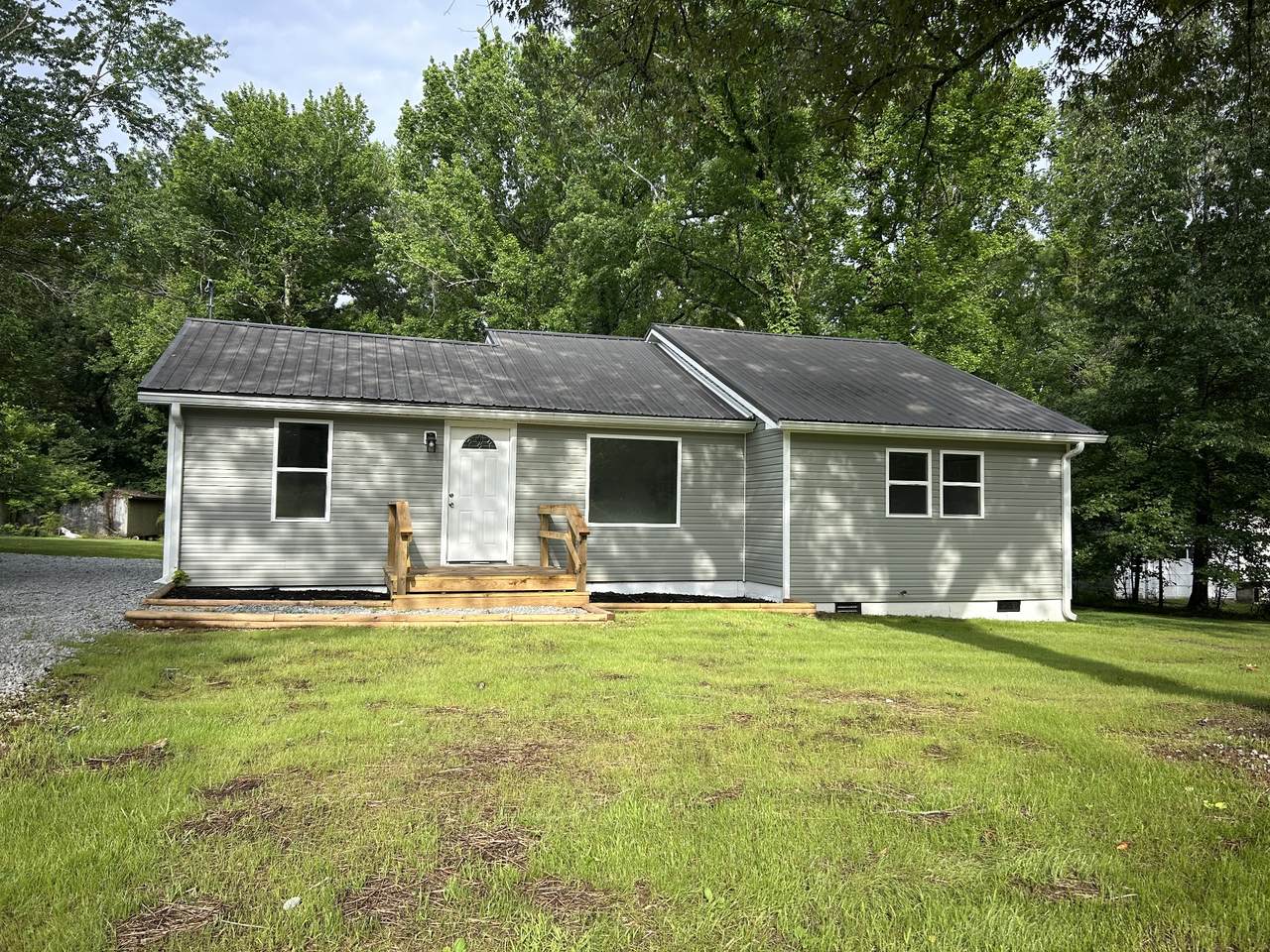 https://bt-photos.global.ssl.fastly.net/nashville/1280_boomver_1_RTC3245810-1.jpg