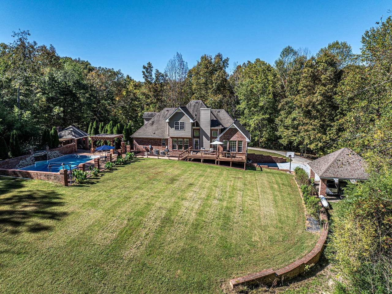 https://bt-photos.global.ssl.fastly.net/nashville/1280_boomver_1_RTC3245821-1.jpg