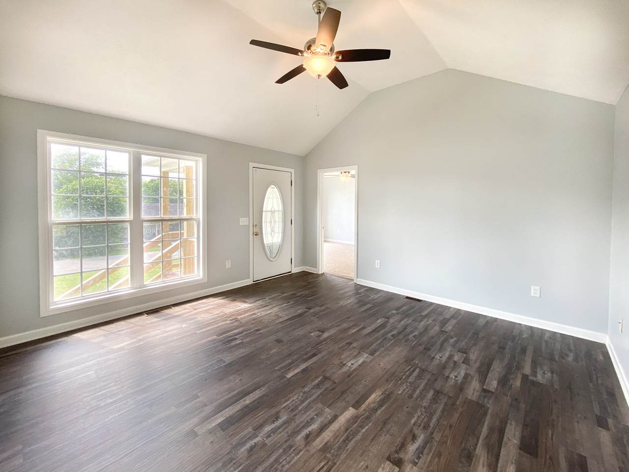 https://bt-photos.global.ssl.fastly.net/nashville/orig_boomver_1_RTC3245898-1.jpg