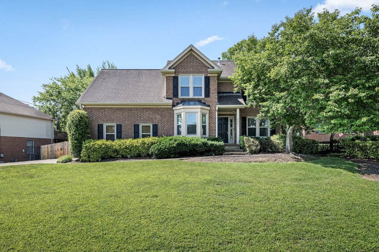 5601 Chestnutwood Trl - Photo 1