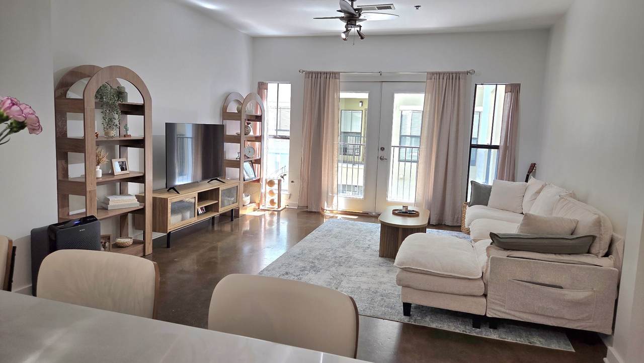 1803 Broadway - Photo 1
