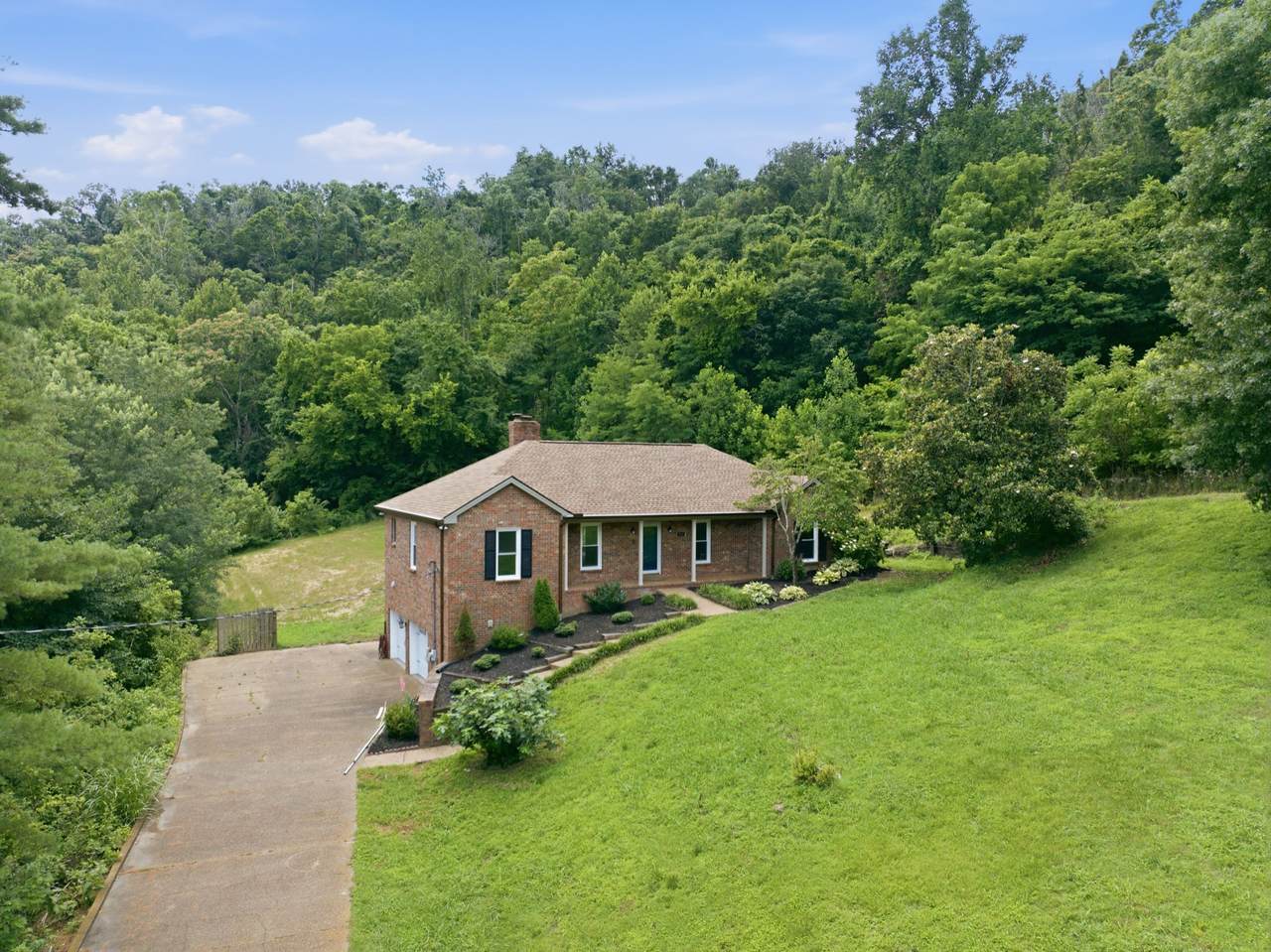 https://bt-photos.global.ssl.fastly.net/nashville/1280_boomver_1_RTC3246221-1.jpg