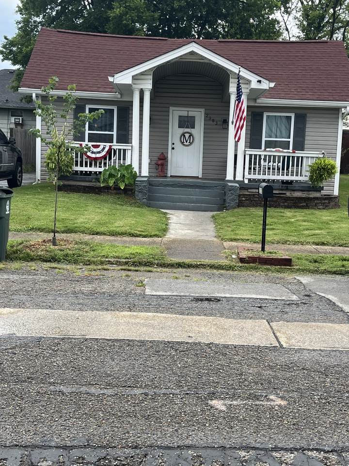 2303 Duncan Ave - Photo 1