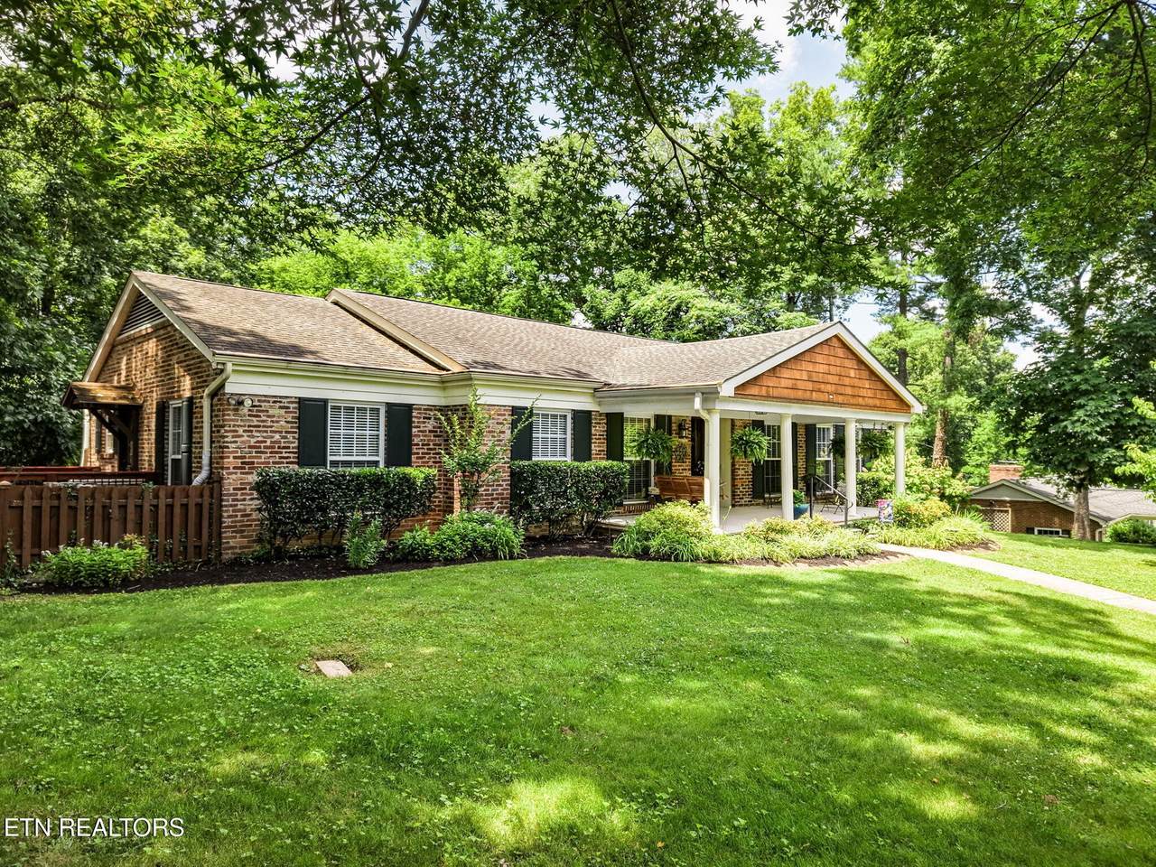 https://bt-photos.global.ssl.fastly.net/nashville/1280_boomver_1_RTC3246316-1.jpg