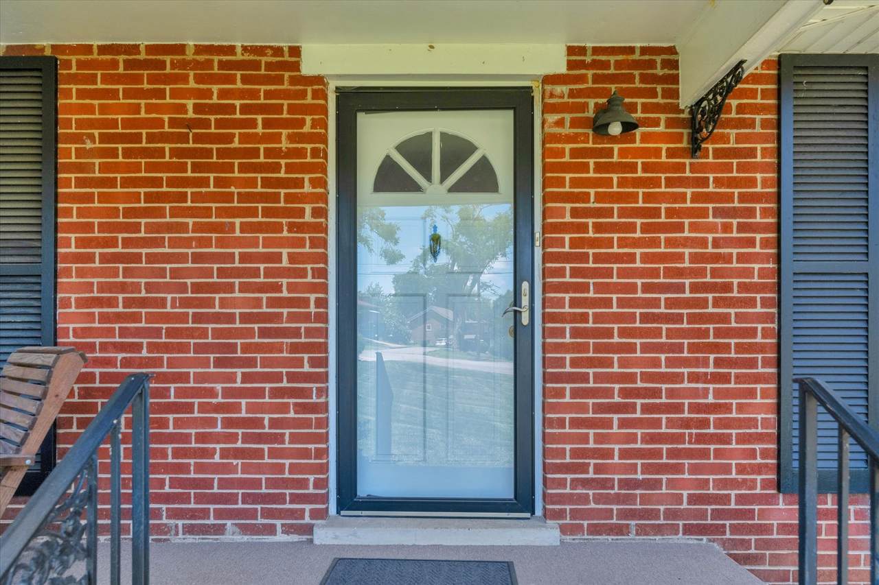 https://bt-photos.global.ssl.fastly.net/nashville/1280_boomver_1_RTC3246558-1.jpg