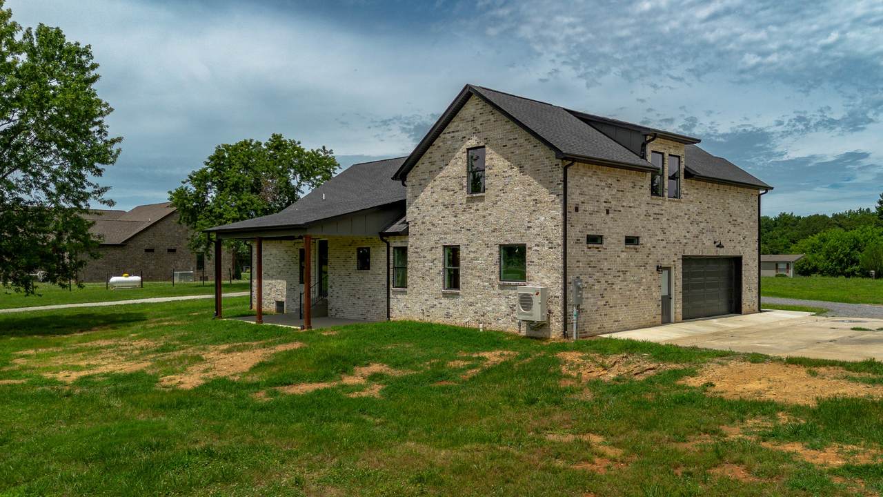 https://bt-photos.global.ssl.fastly.net/nashville/1280_boomver_1_RTC3246626-1.jpg