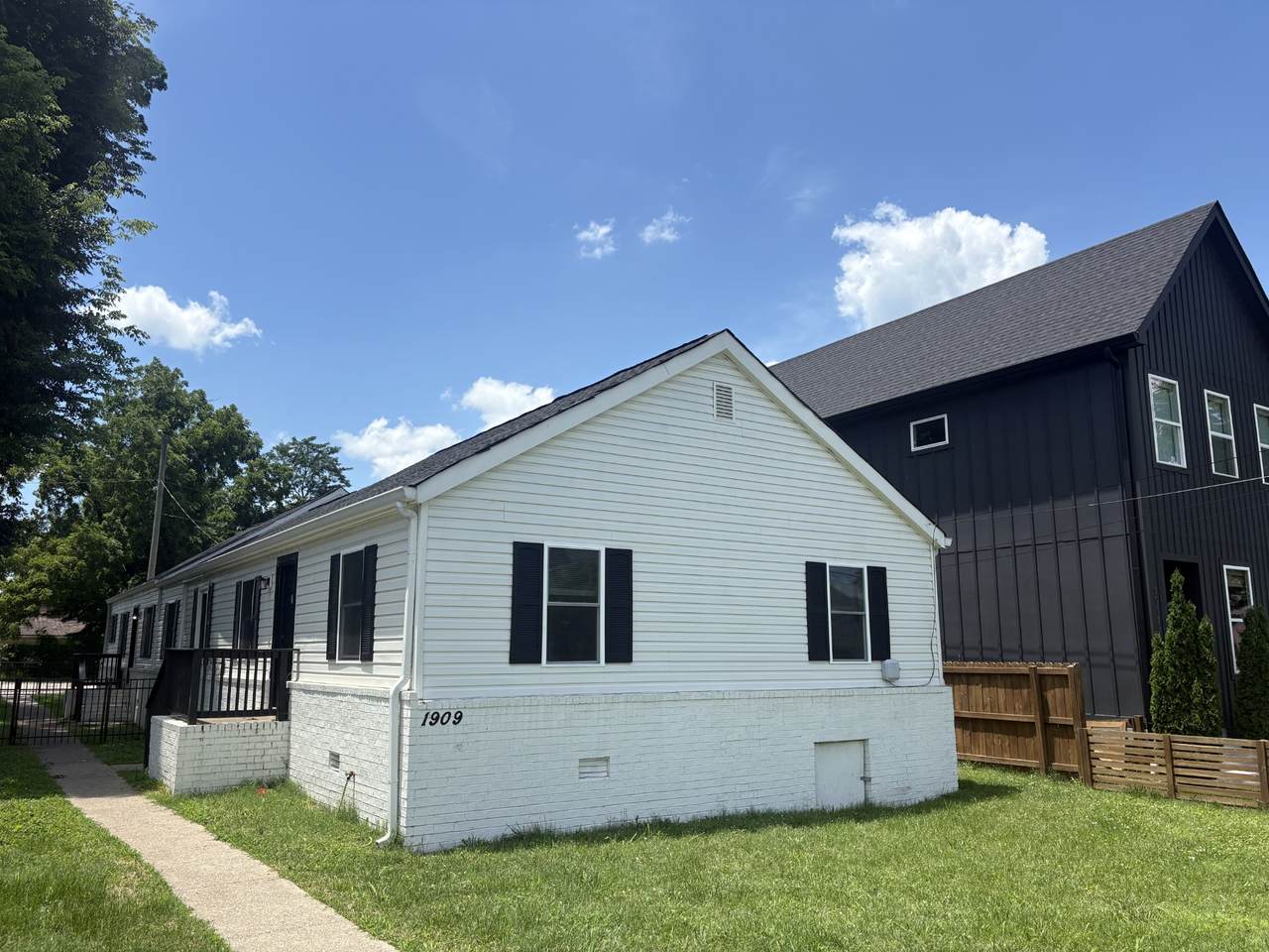 1909 10th Ave - Photo 1