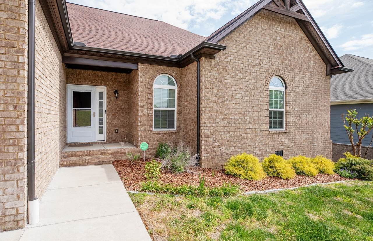 813 Tanager Pl - Photo 1