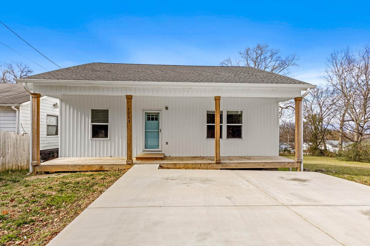 1213 N Chamberlain Avenue - Photo 1