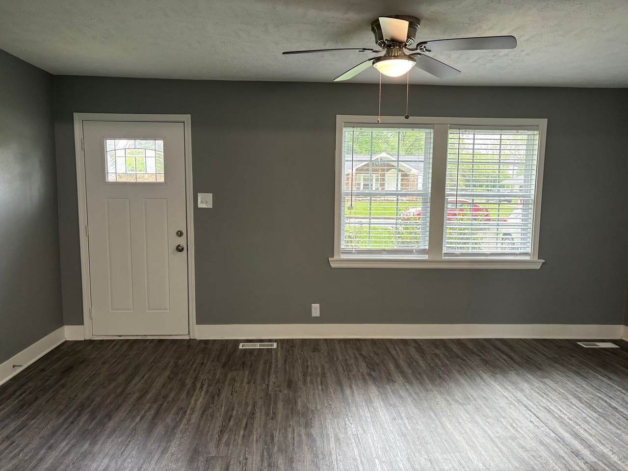 https://bt-photos.global.ssl.fastly.net/nashville/orig_boomver_1_RTC3246733-1.jpg