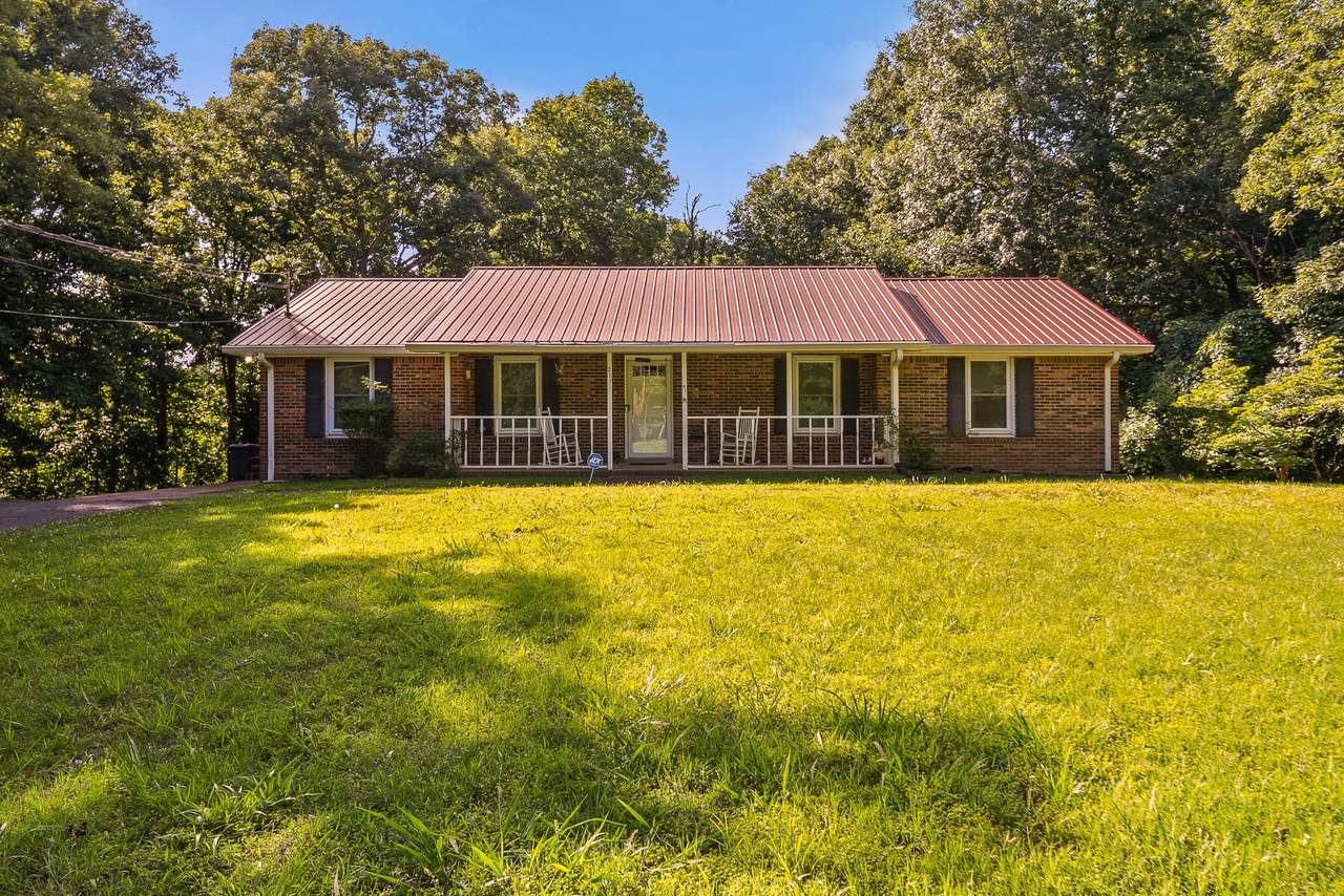 211 Rouse Rd - Photo 1