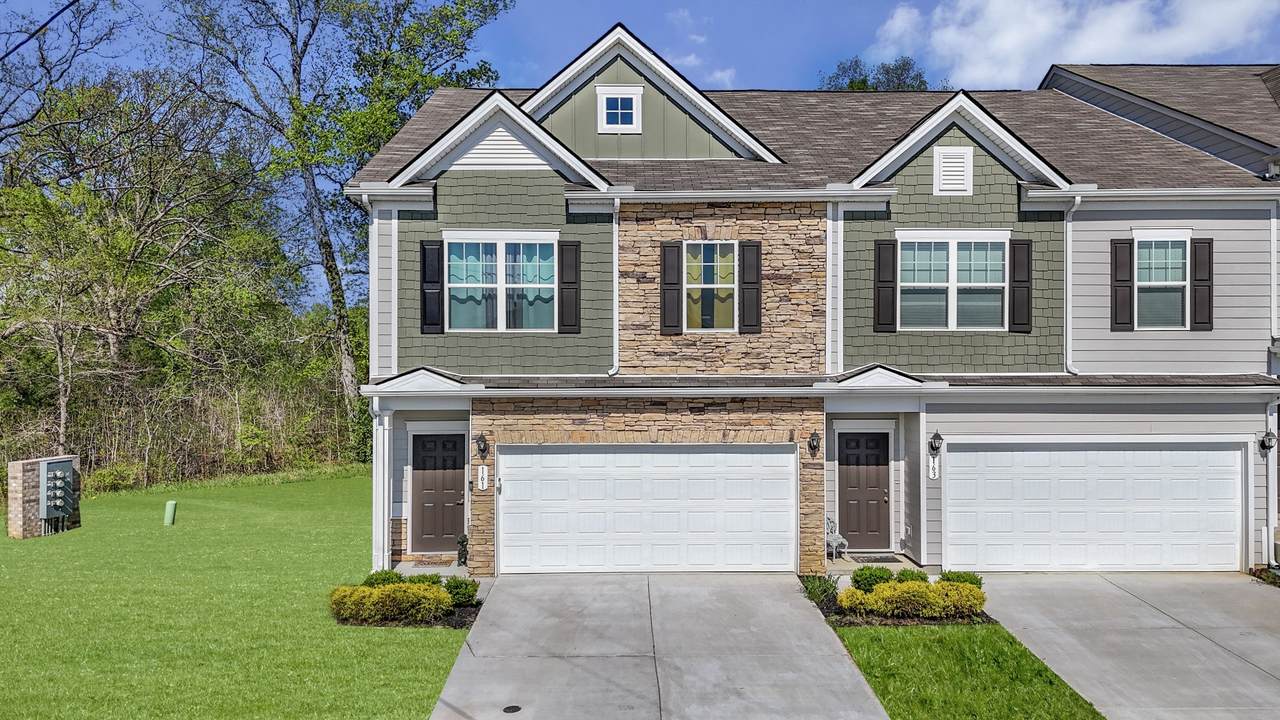 161 Townsend Cir - Photo 1