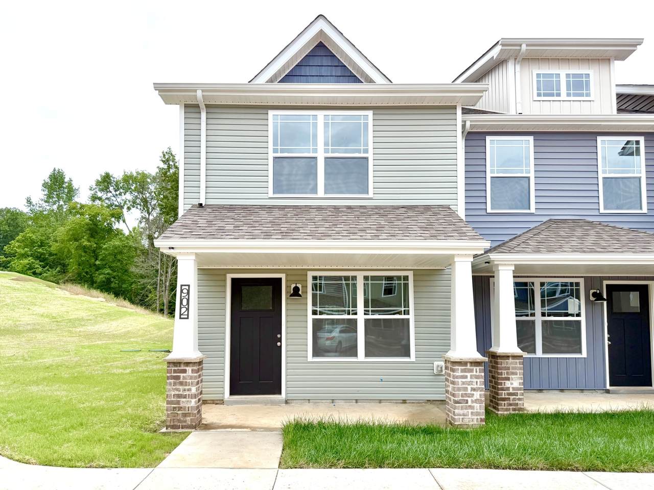 902 Peaceful Pl - Photo 1