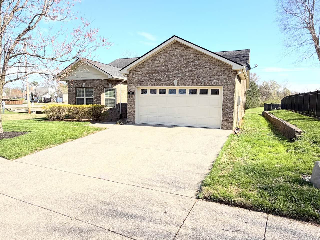 https://bt-photos.global.ssl.fastly.net/nashville/1280_boomver_1_RTC3247567-1.jpg