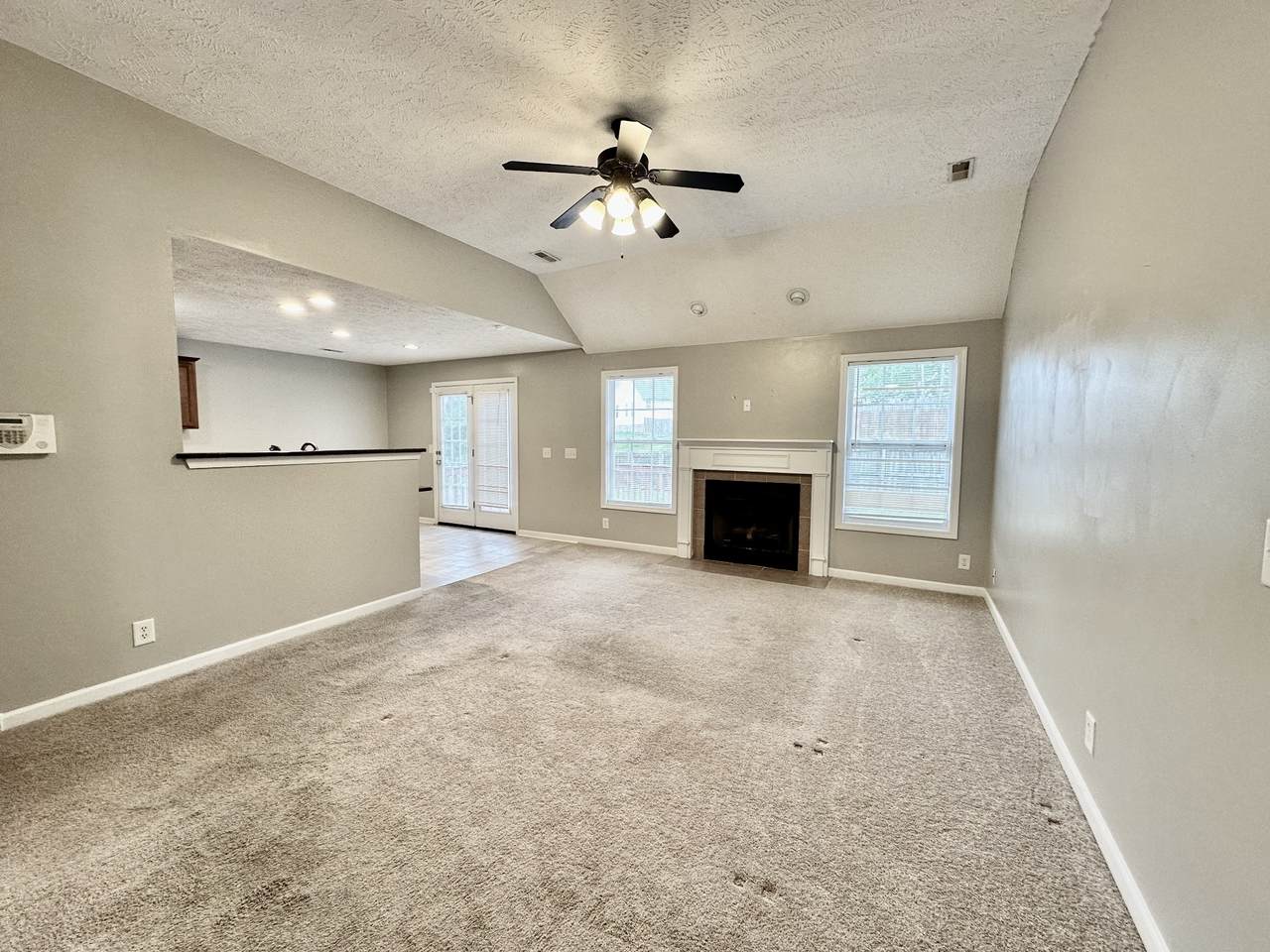 https://bt-photos.global.ssl.fastly.net/nashville/1280_boomver_1_RTC3247580-1.jpg