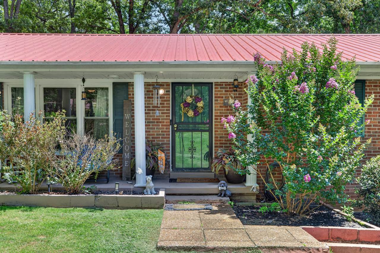 https://bt-photos.global.ssl.fastly.net/nashville/1280_boomver_1_RTC3247582-1.jpg
