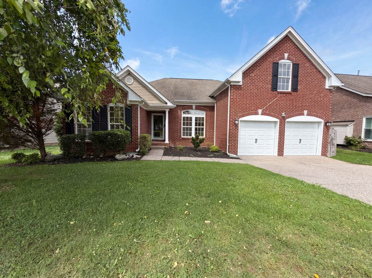 1027 Countess Ln - Photo 1