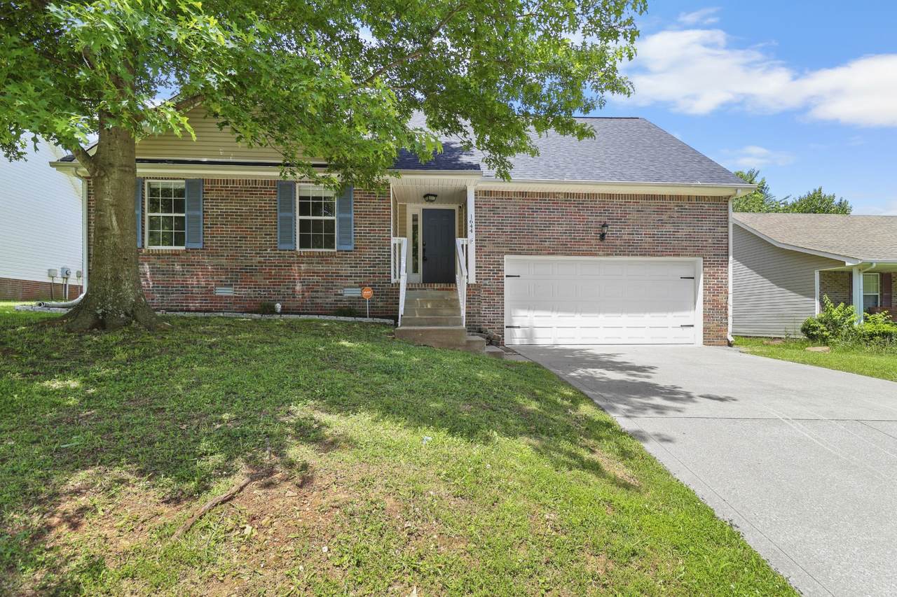 1644 Cedar Springs Cir - Photo 1