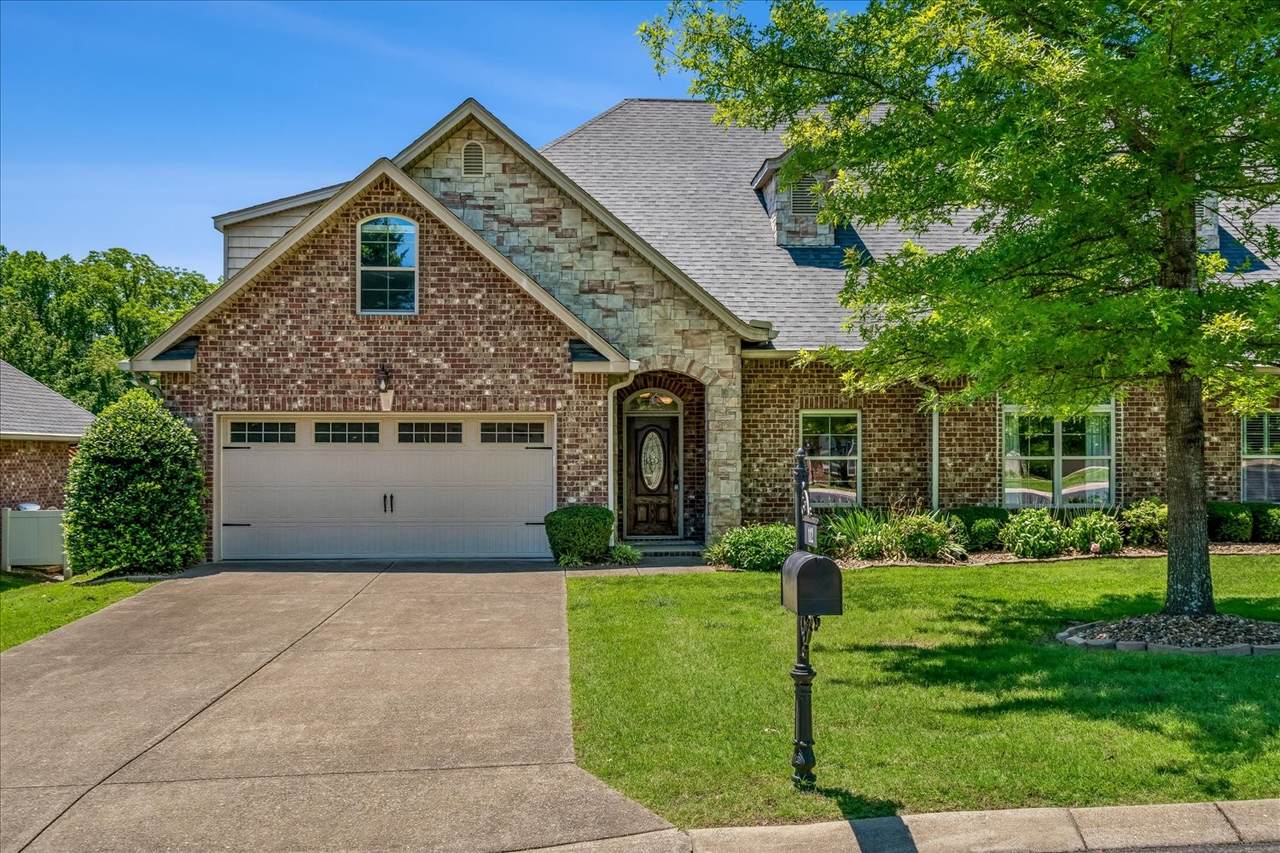 112 Silverstone Ln - Photo 1