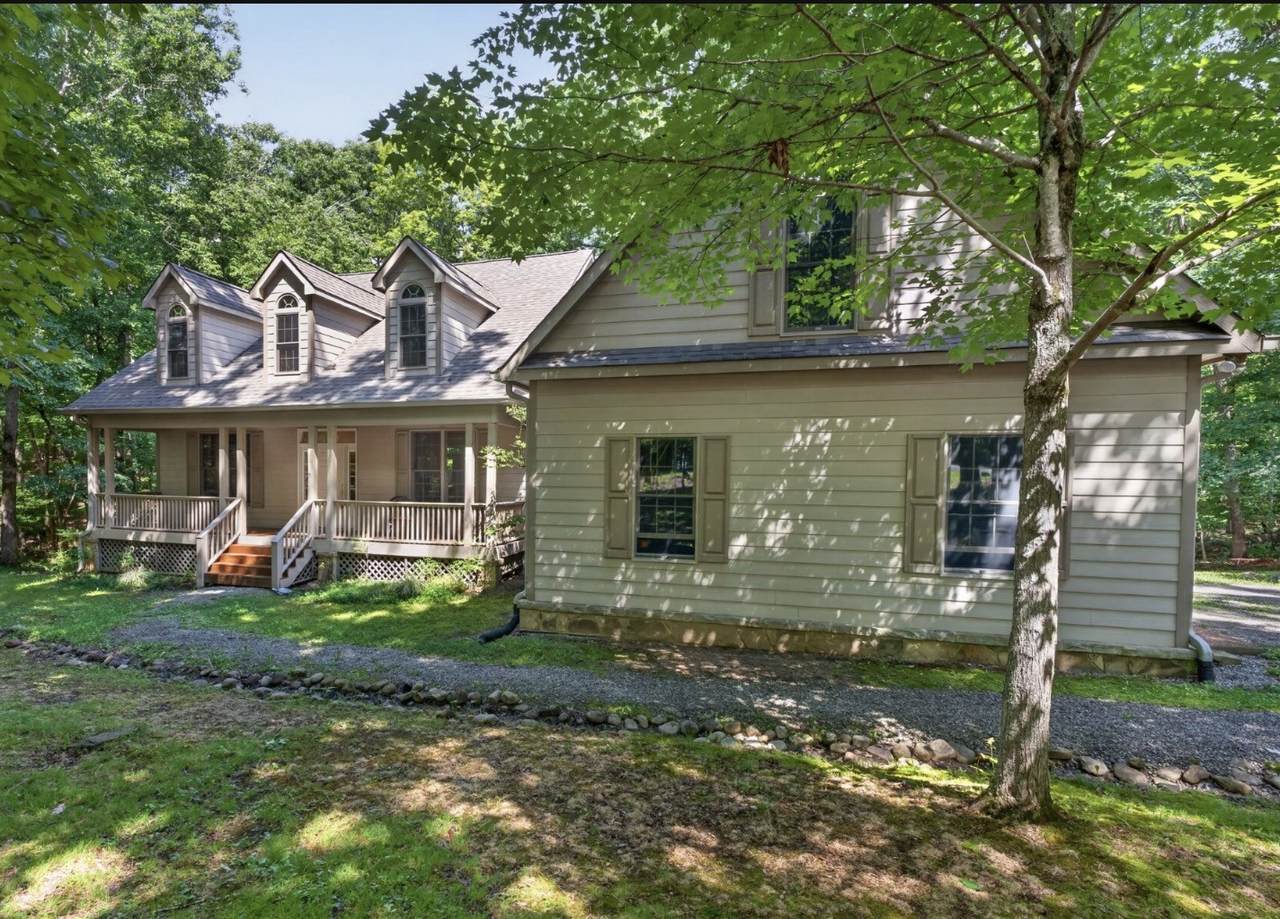 1835 Ridge Cliff Dr - Photo 1