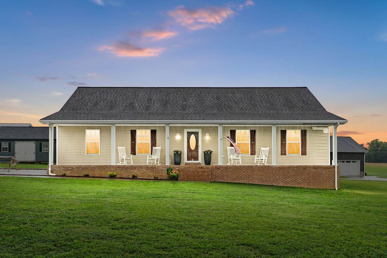 54 Victoria Dr - Photo 1
