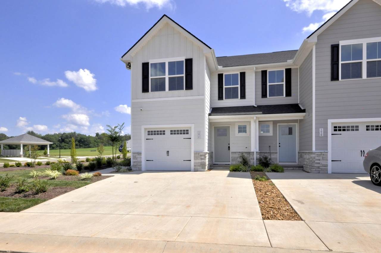 101 Bullpen Ct - Photo 1