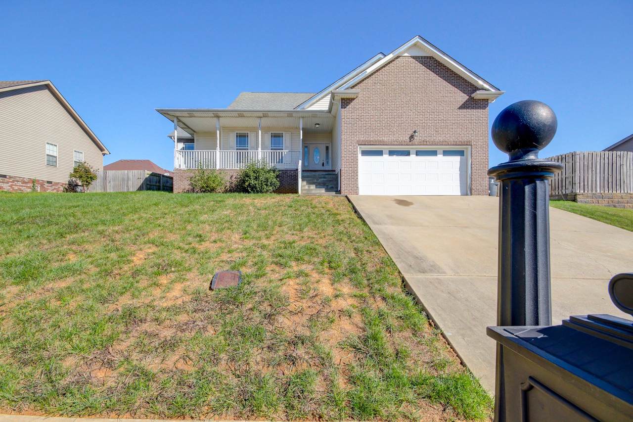 1625 Apache Way - Photo 1