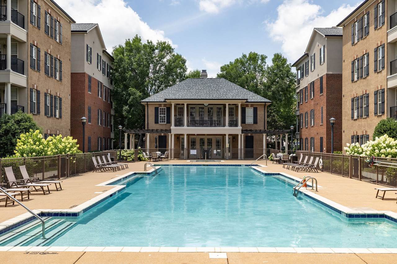 311 Seven Springs Way - Photo 1