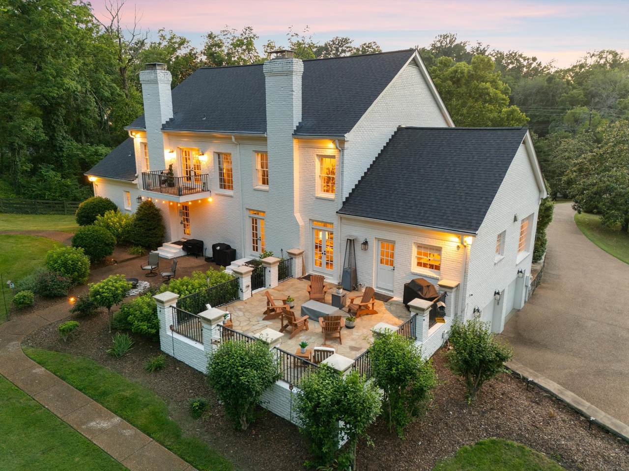 https://bt-photos.global.ssl.fastly.net/nashville/1280_boomver_1_RTC3248212-1.jpg