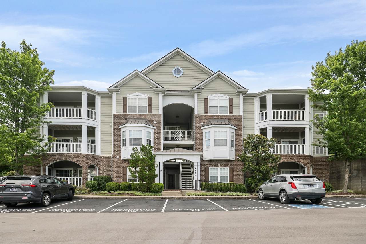 4720 Brighton Village Dr - Photo 1