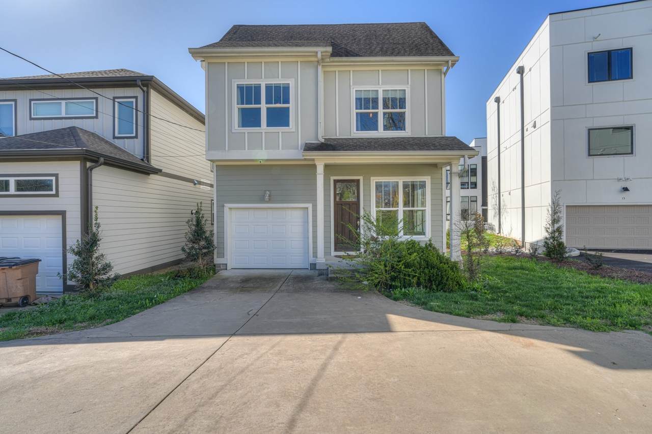908 Youngs Ln - Photo 1