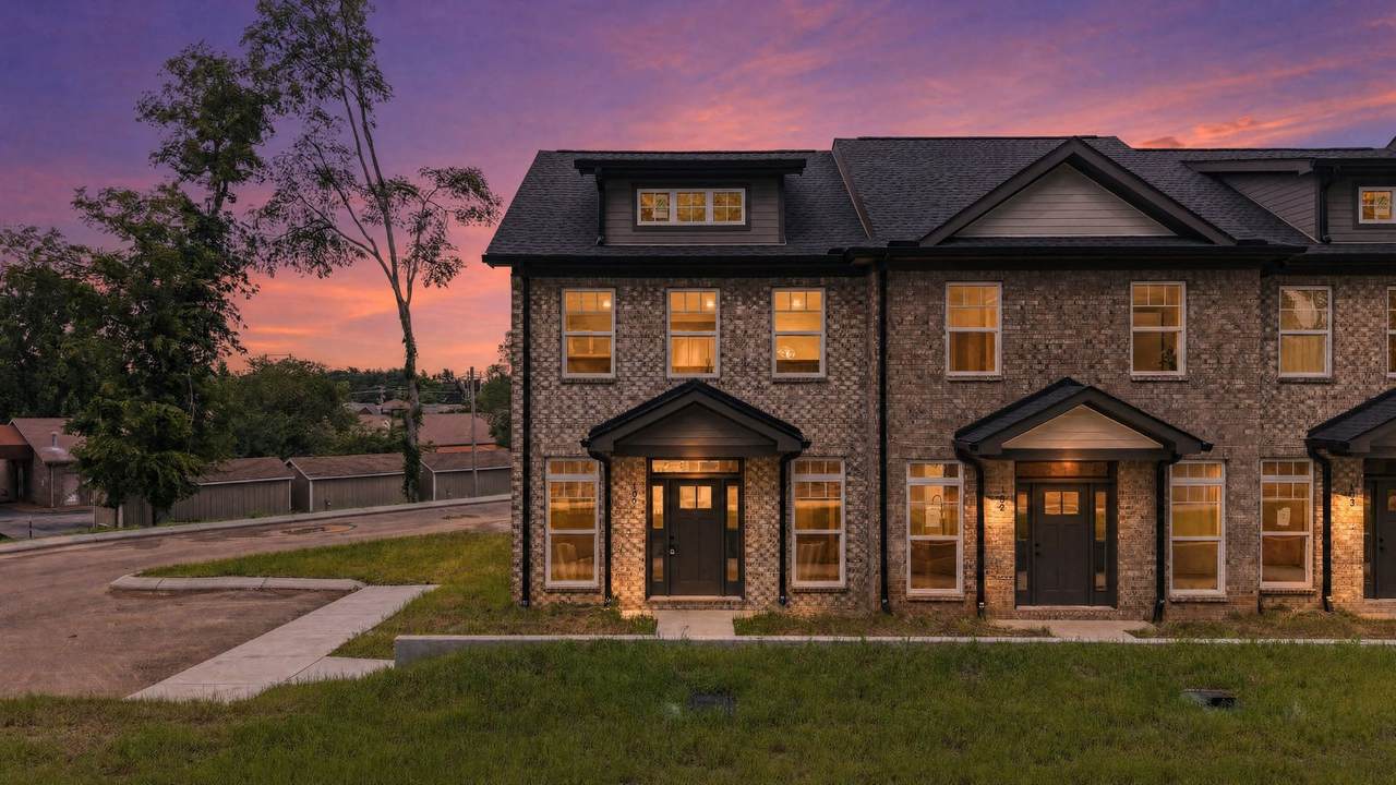 100 Halfrunner Way - Photo 1