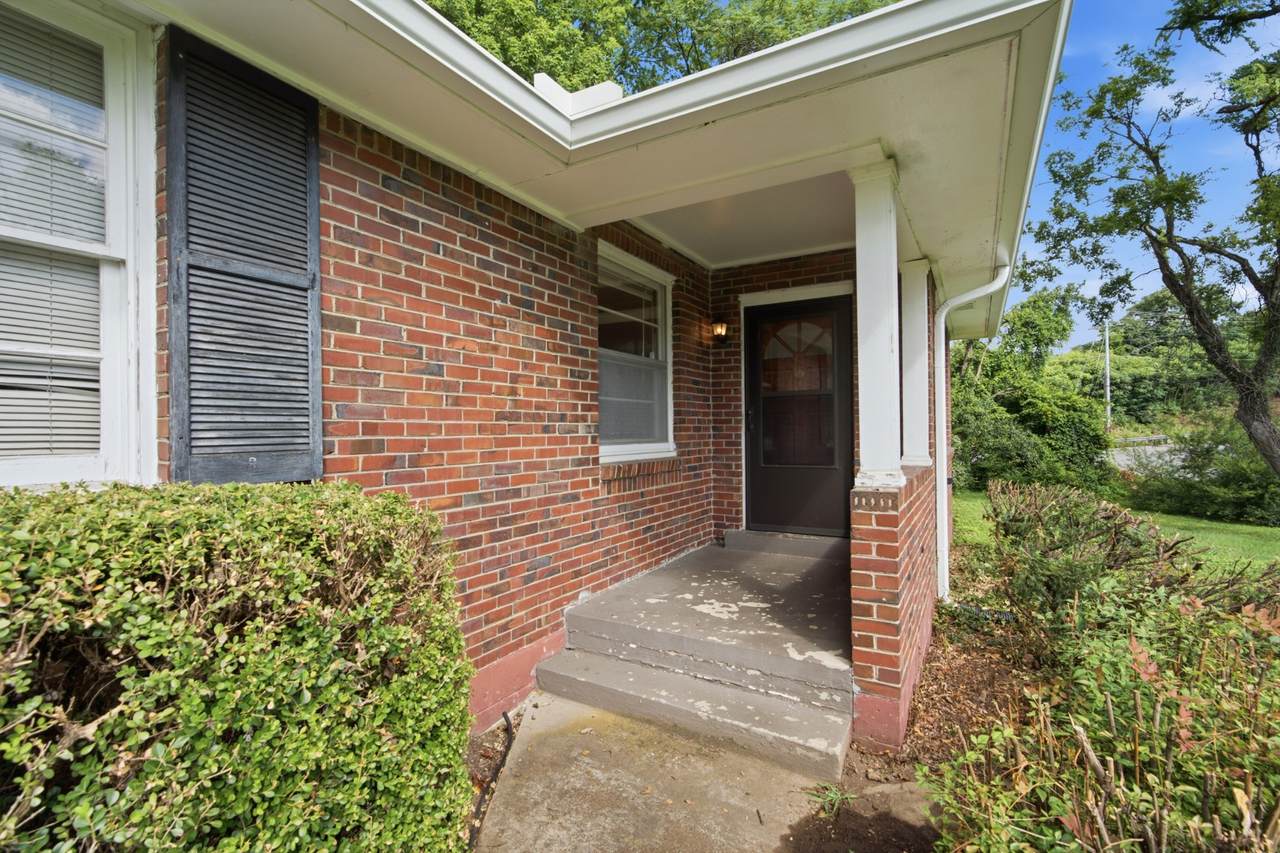 https://bt-photos.global.ssl.fastly.net/nashville/1280_boomver_1_RTC3248405-1.jpg