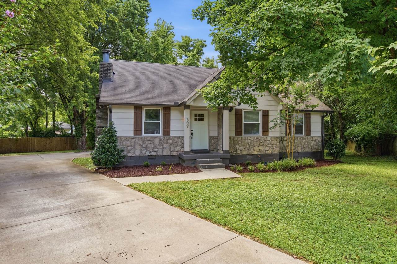 609 Jay Ct - Photo 1