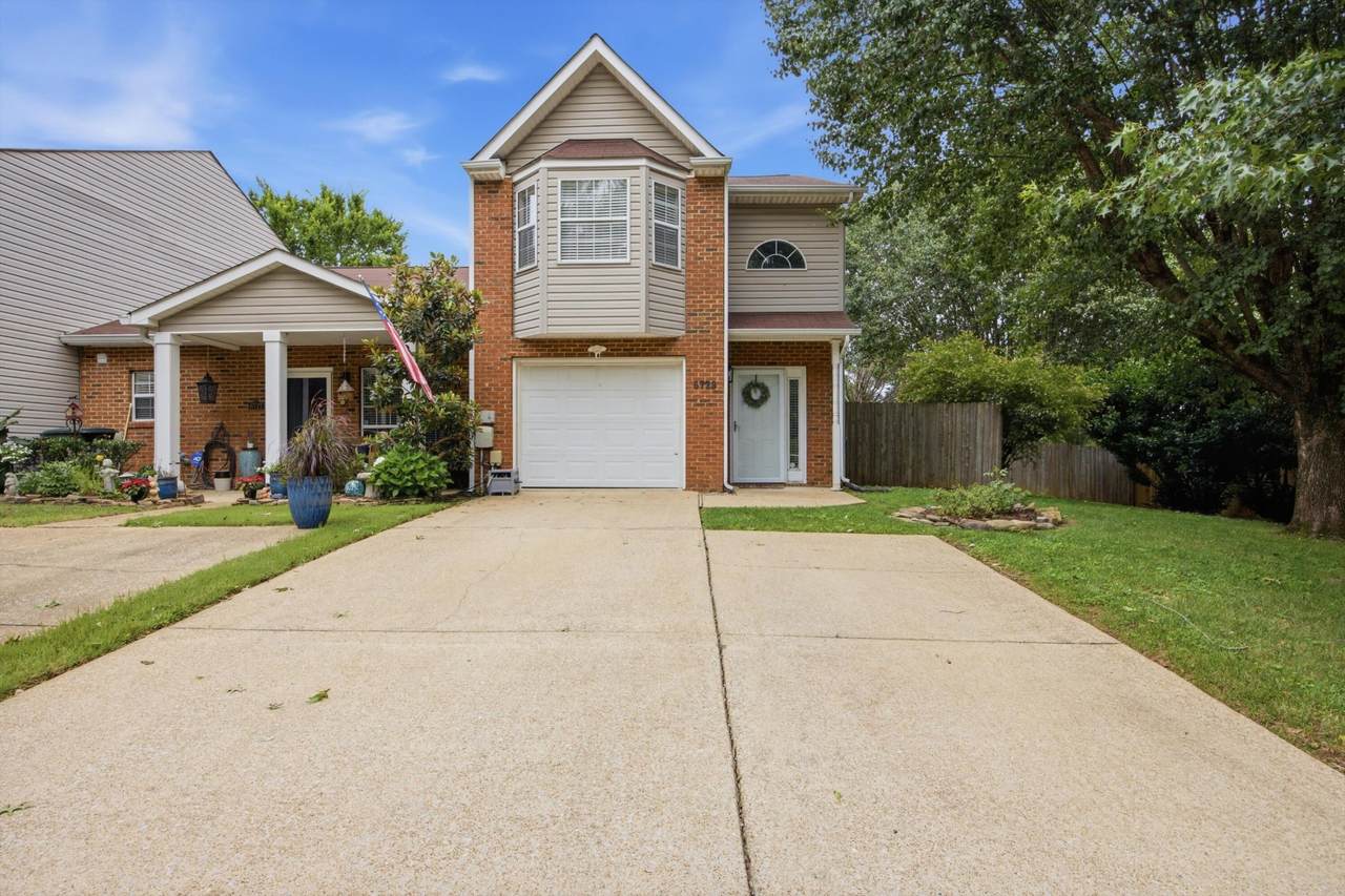 6729 Hickory Trace Circle - Photo 1