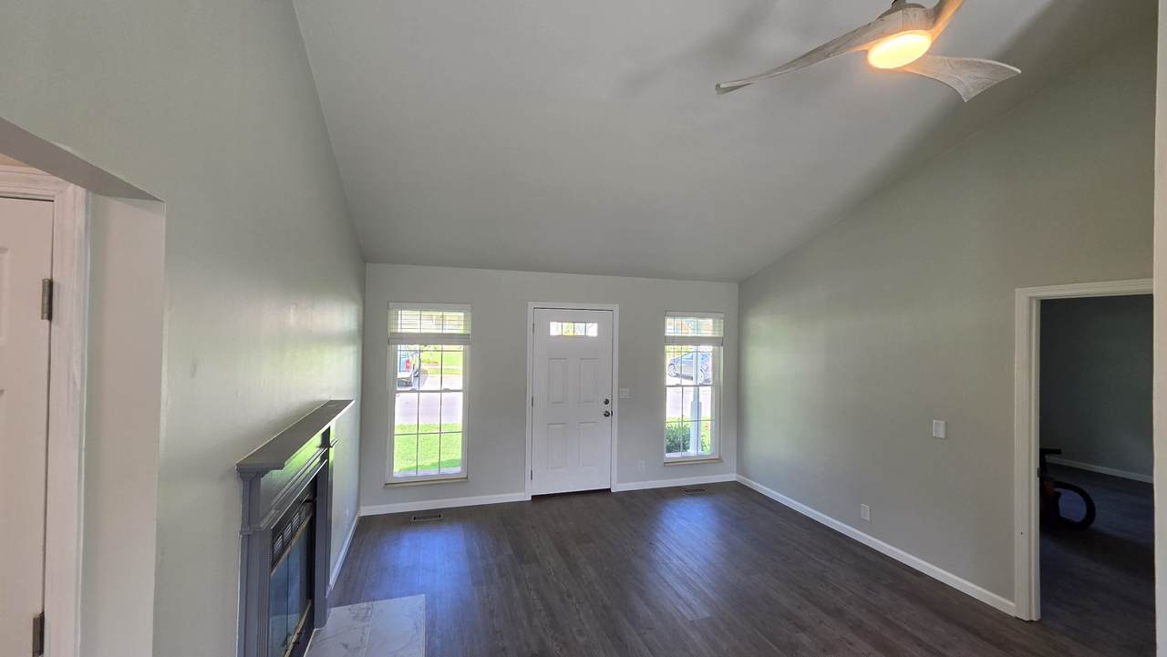 https://bt-photos.global.ssl.fastly.net/nashville/1280_boomver_1_RTC3248504-1.jpg