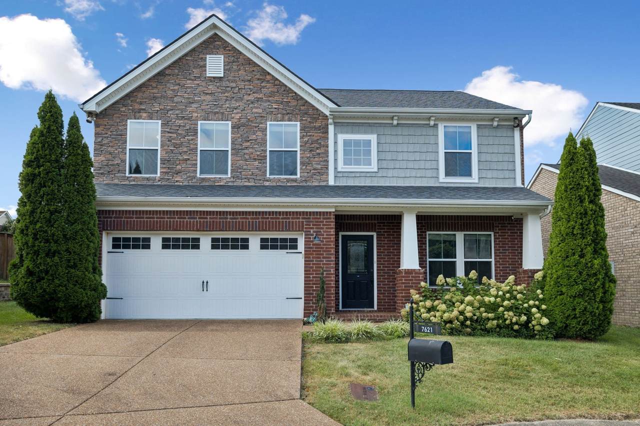 7621 Oakfield Way - Photo 1