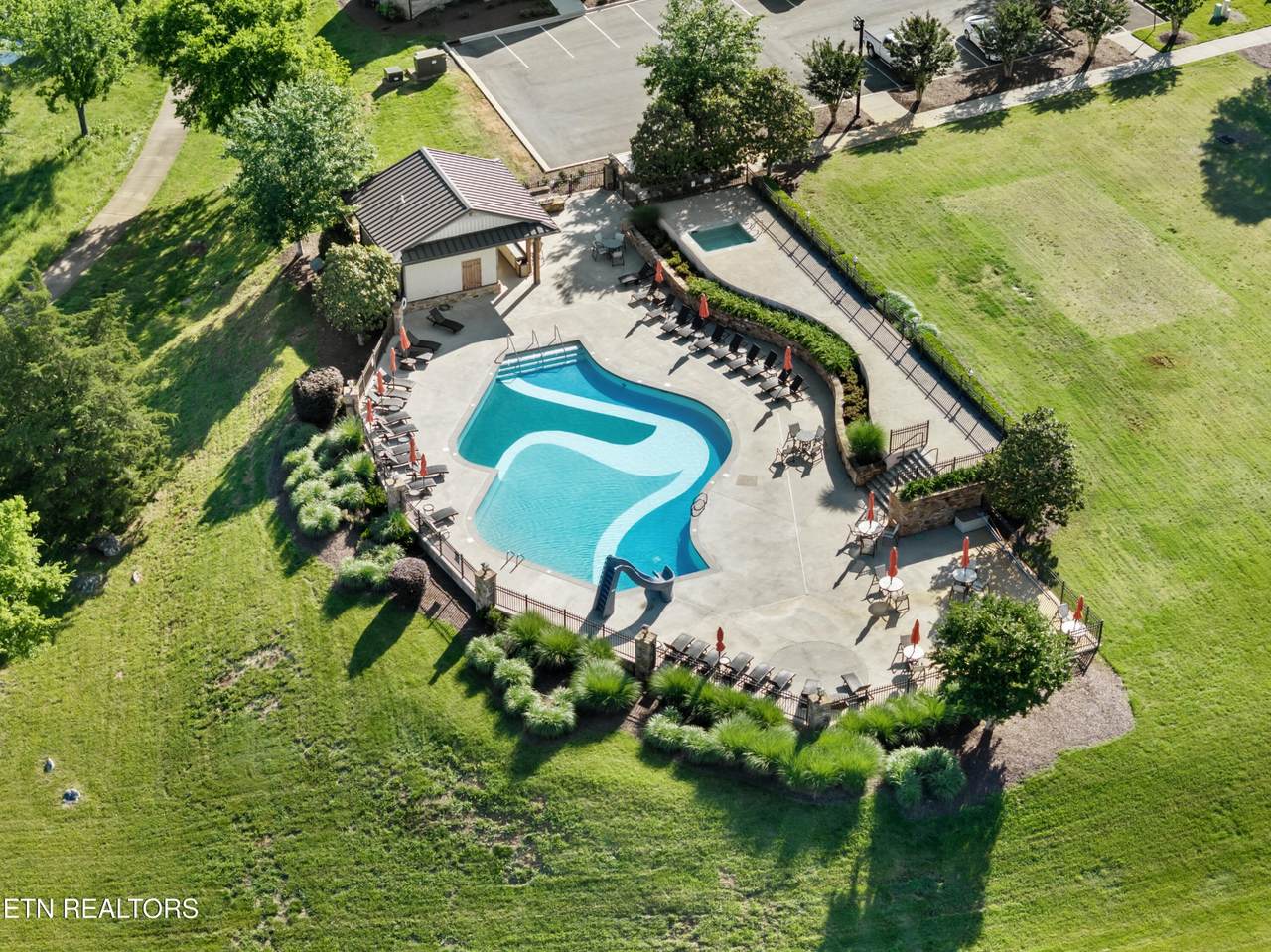 https://bt-photos.global.ssl.fastly.net/nashville/1280_boomver_1_RTC3250314-1.jpg