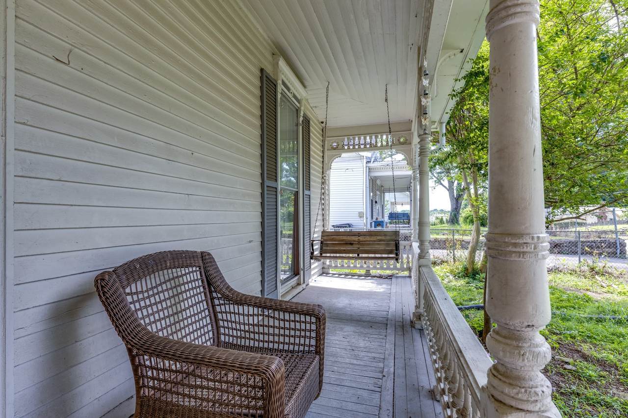 https://bt-photos.global.ssl.fastly.net/nashville/1280_boomver_1_RTC3250619-1.jpg